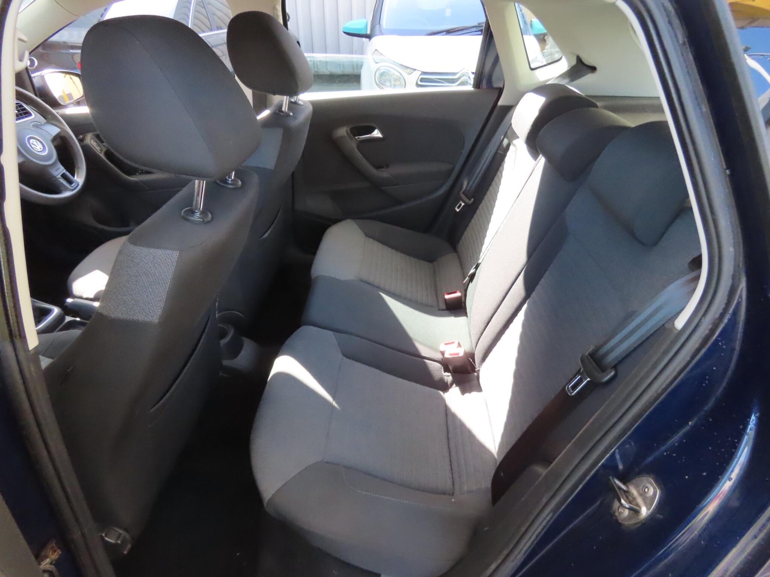 Used Volkswagen Polo 2010 for sale - 77970642: Photo 6