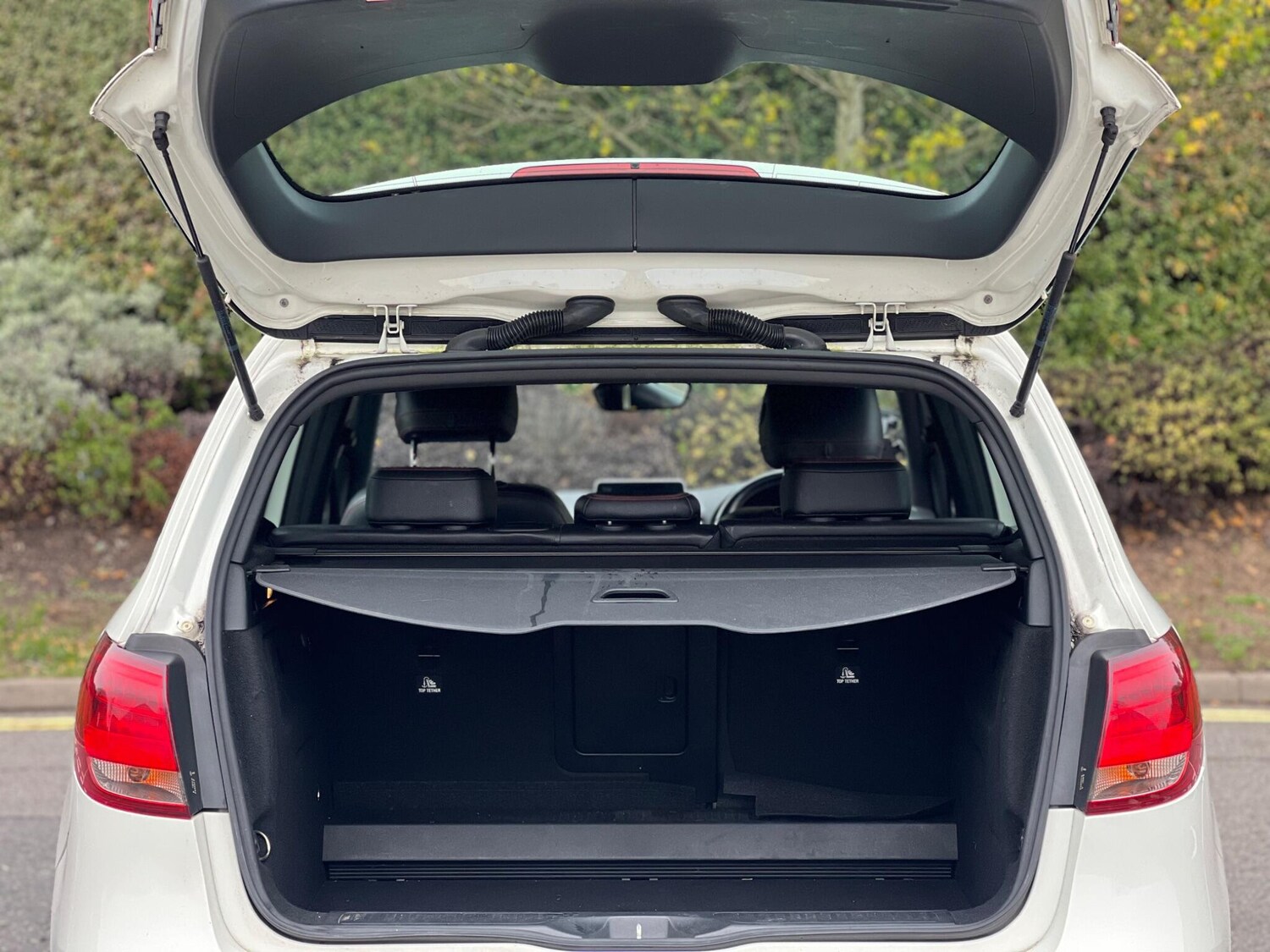 Used Mercedes-Benz B Class 2015 for sale - 76388925: Photo 16