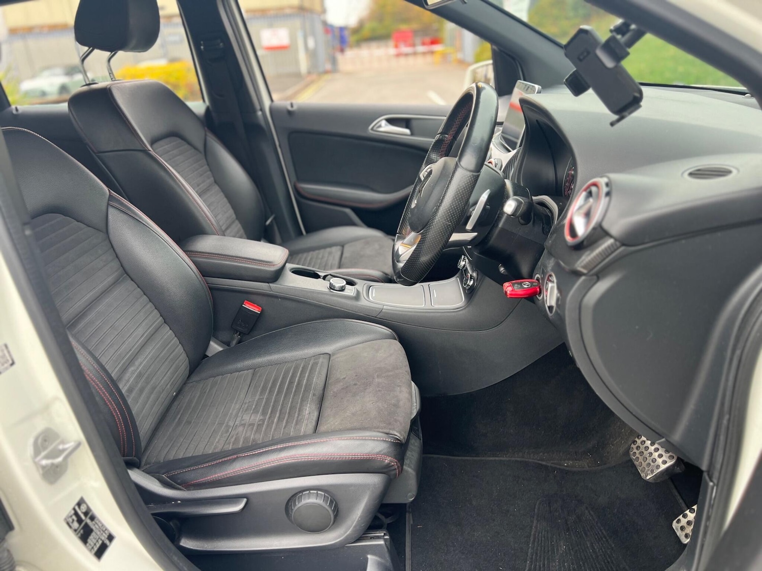 Used Mercedes-Benz B Class 2015 for sale - 76388925: Photo 17