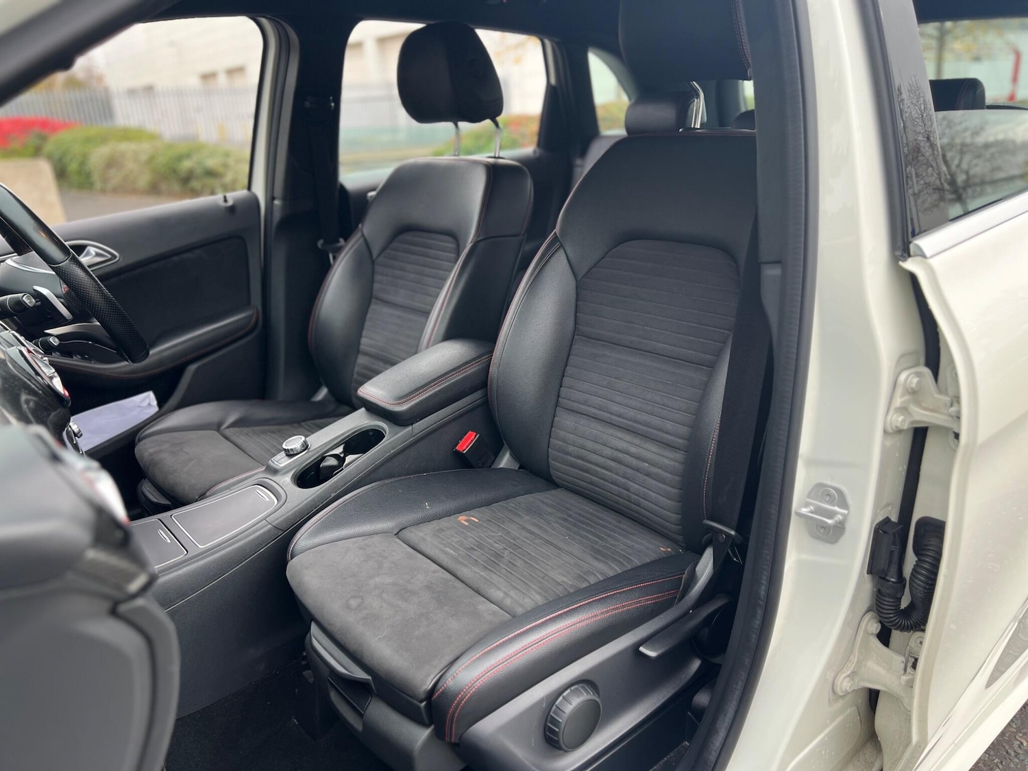 Used Mercedes-Benz B Class 2015 for sale - 76388925: Photo 20