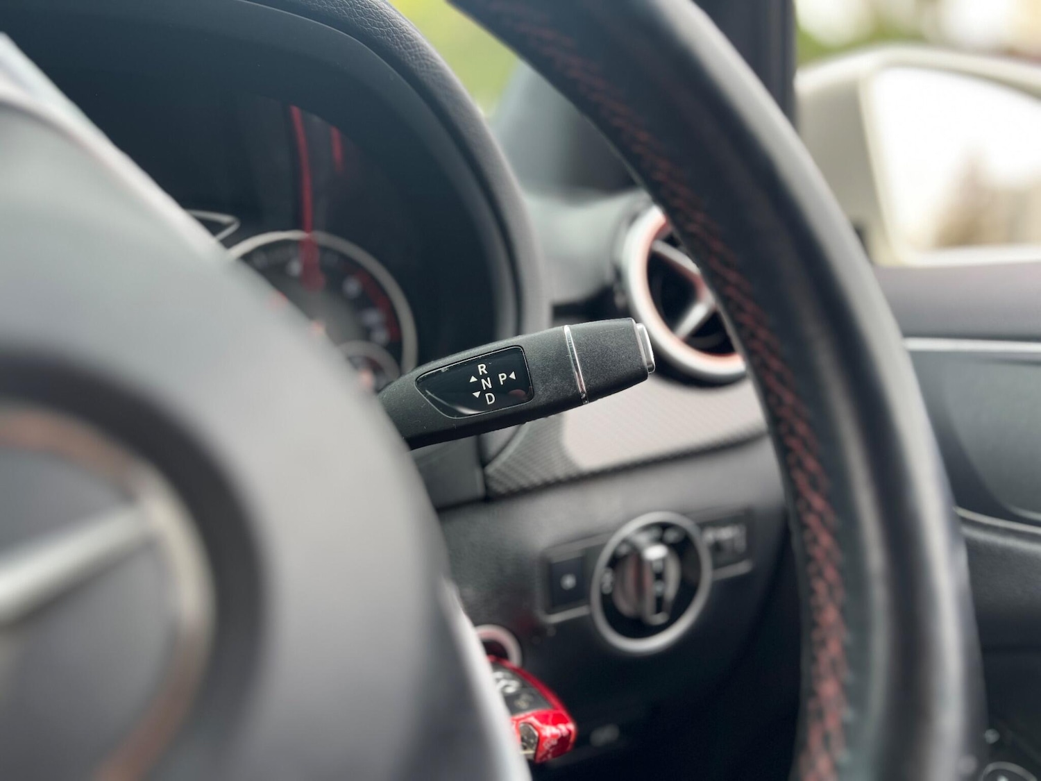 Used Mercedes-Benz B Class 2015 for sale - 76388925: Photo 27