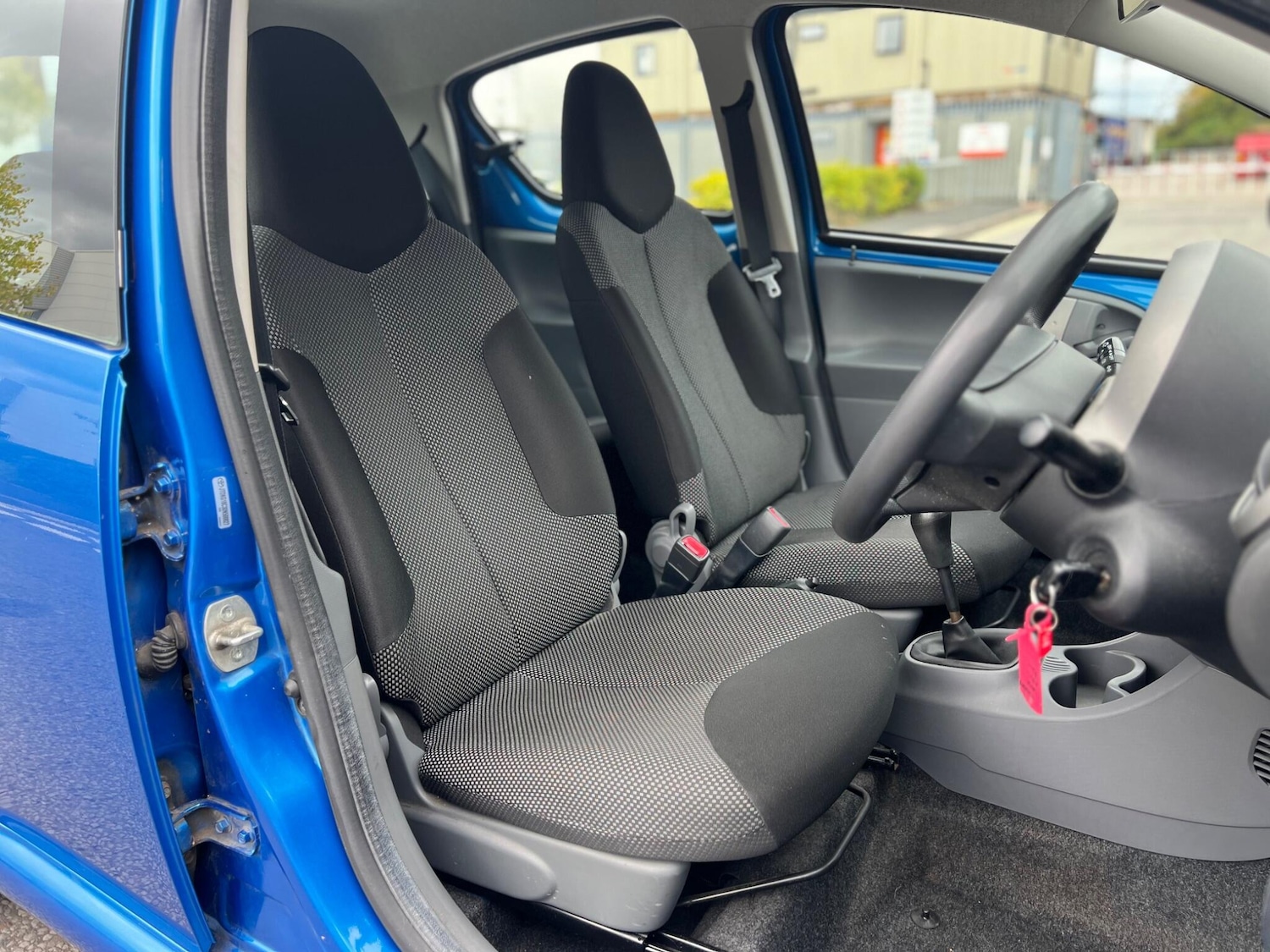 Used Toyota AYGO 2011 for sale - 75810162: Photo 17