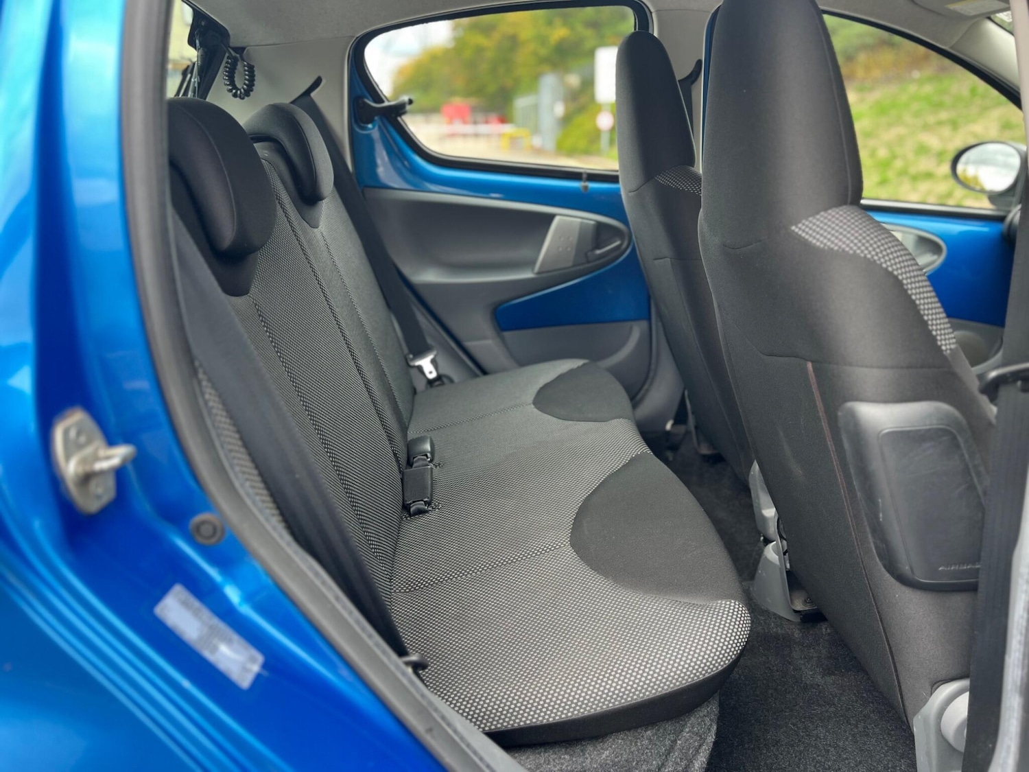 Used Toyota AYGO 2011 for sale - 75810162: Photo 22