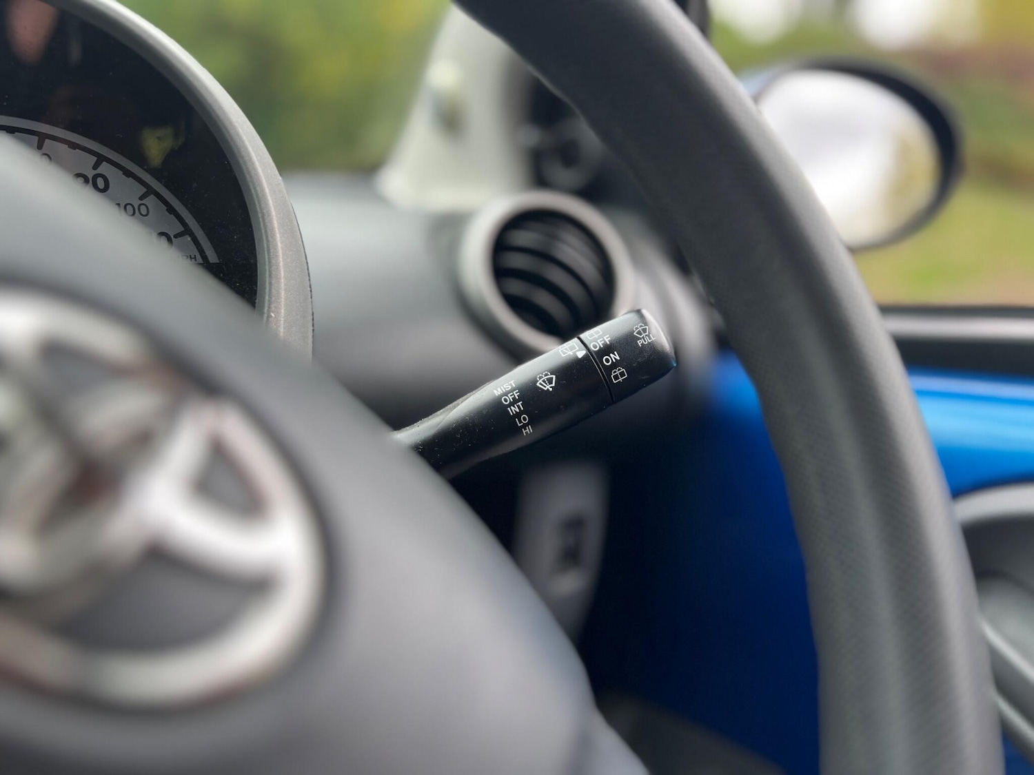 Used Toyota AYGO 2011 for sale - 75810162: Photo 24