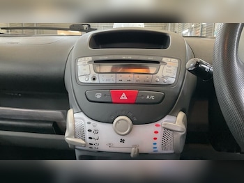 Used Toyota AYGO 2011 for sale - 75810162: Photo