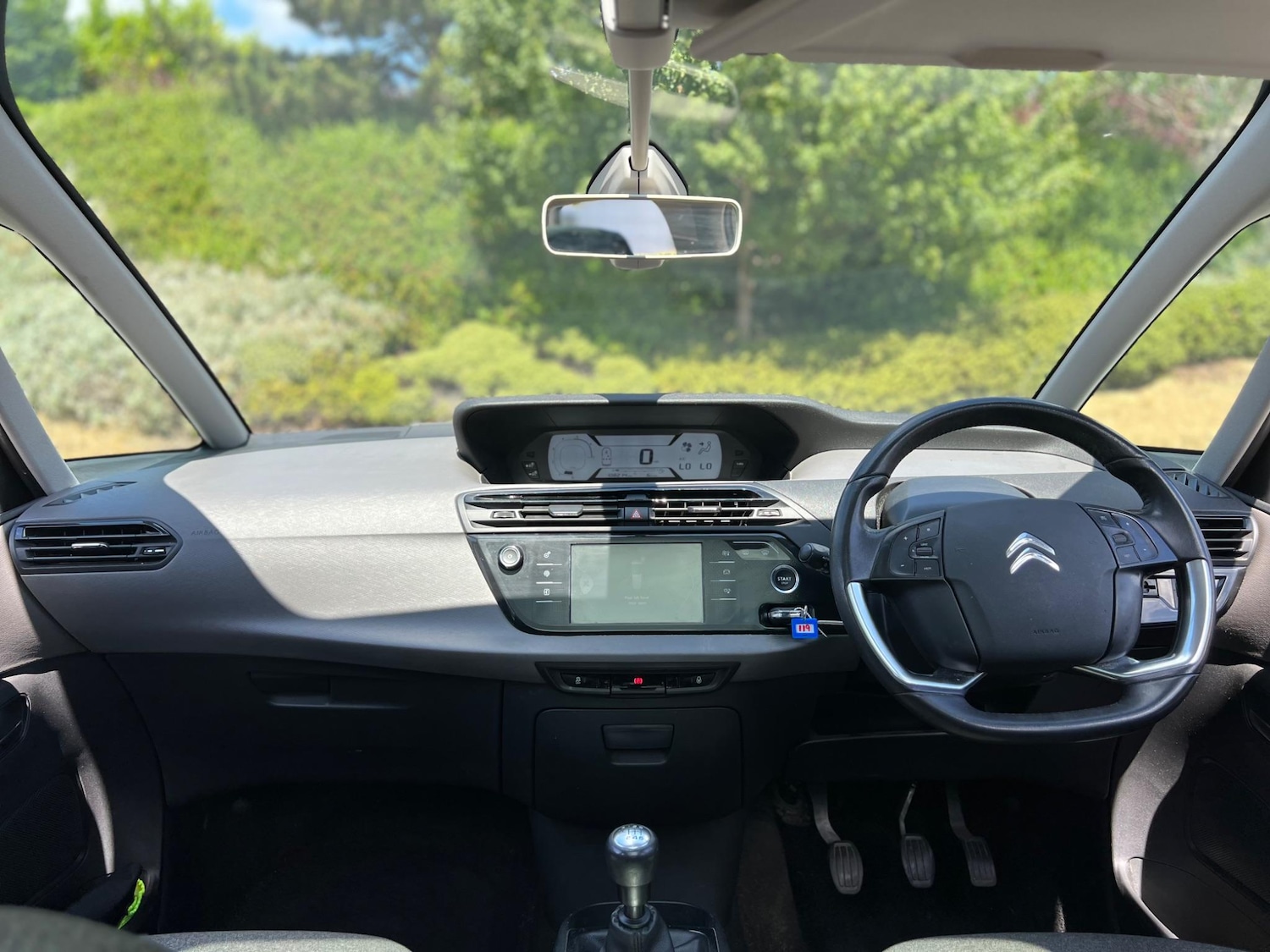 Used Citroen C4 Picasso 2015 for sale - 76994235: Photo 4