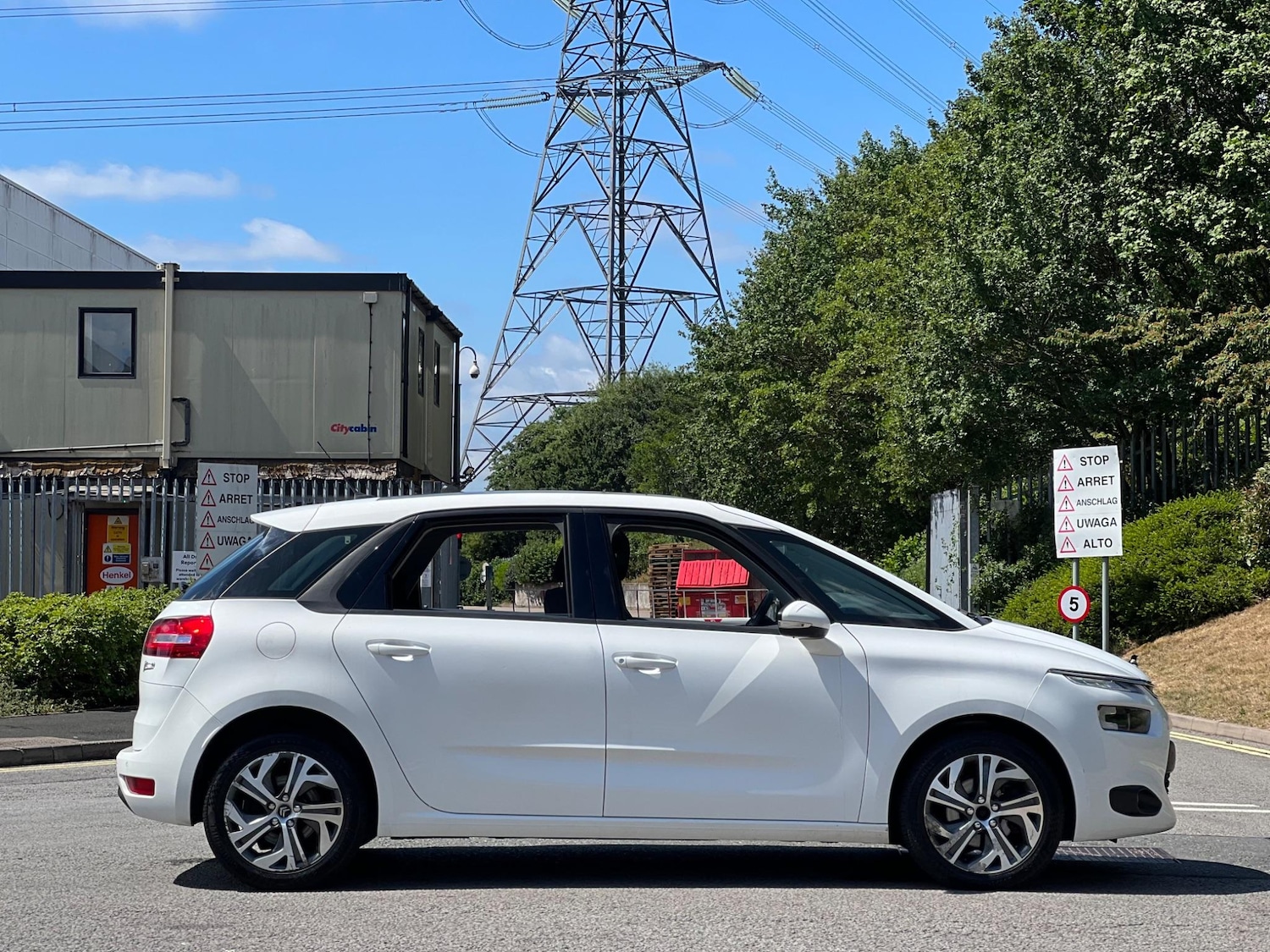 Used Citroen C4 Picasso 2015 for sale - 76994235: Photo 9