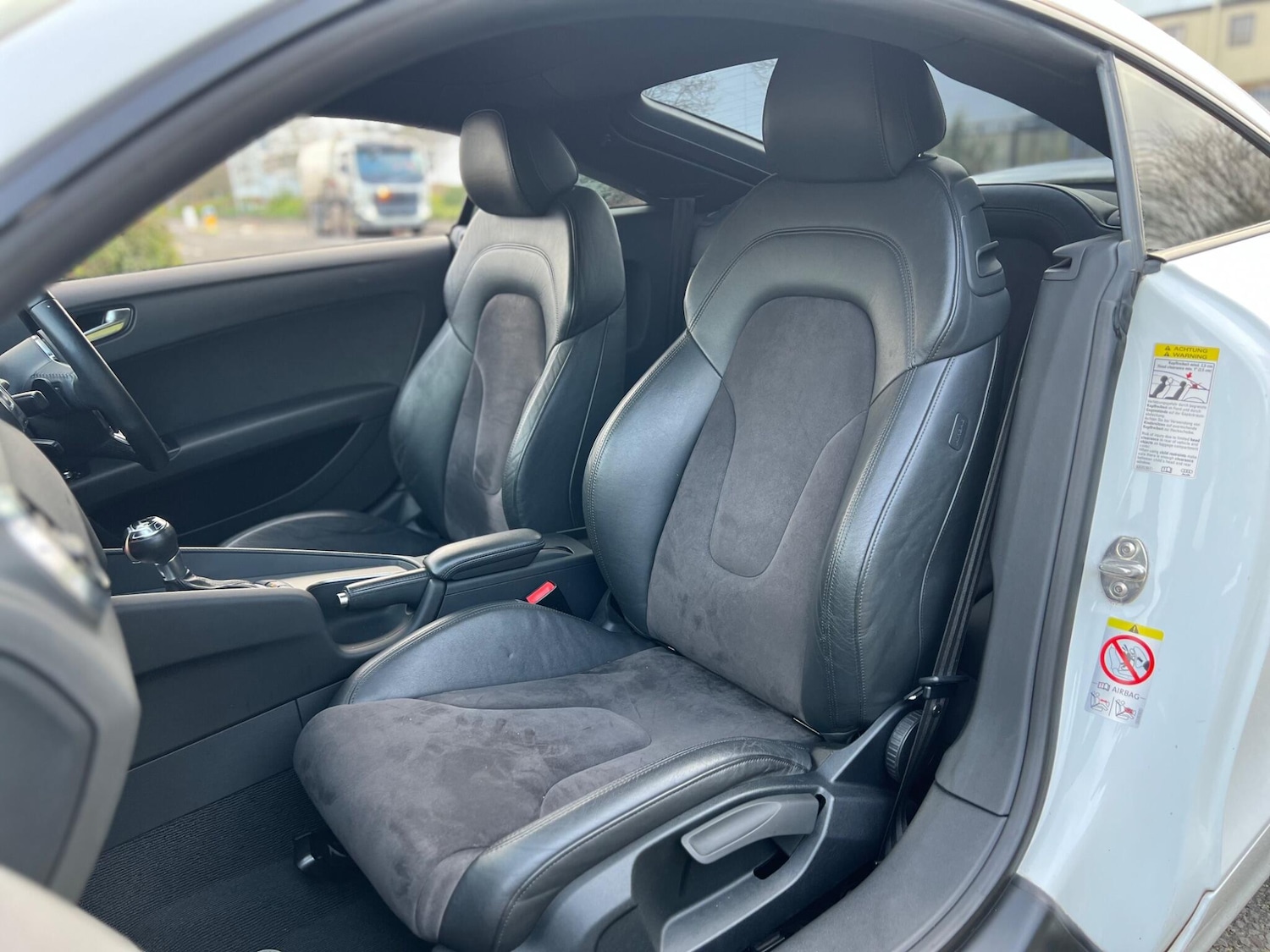 Used Audi TT 2011 for sale - 76898941: Photo 17