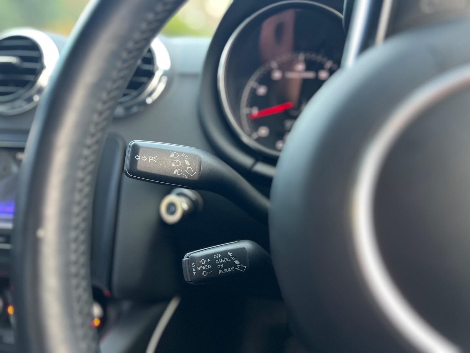 Used Audi TT 2011 for sale - 76898941: Photo 20