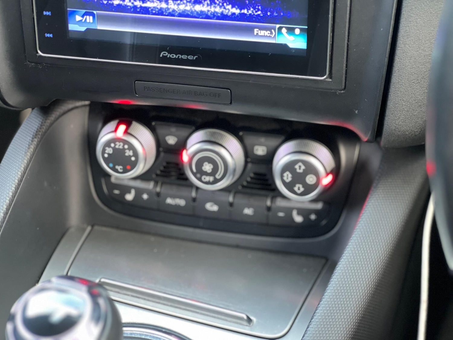 Used Audi TT 2011 for sale - 76898941: Photo 24