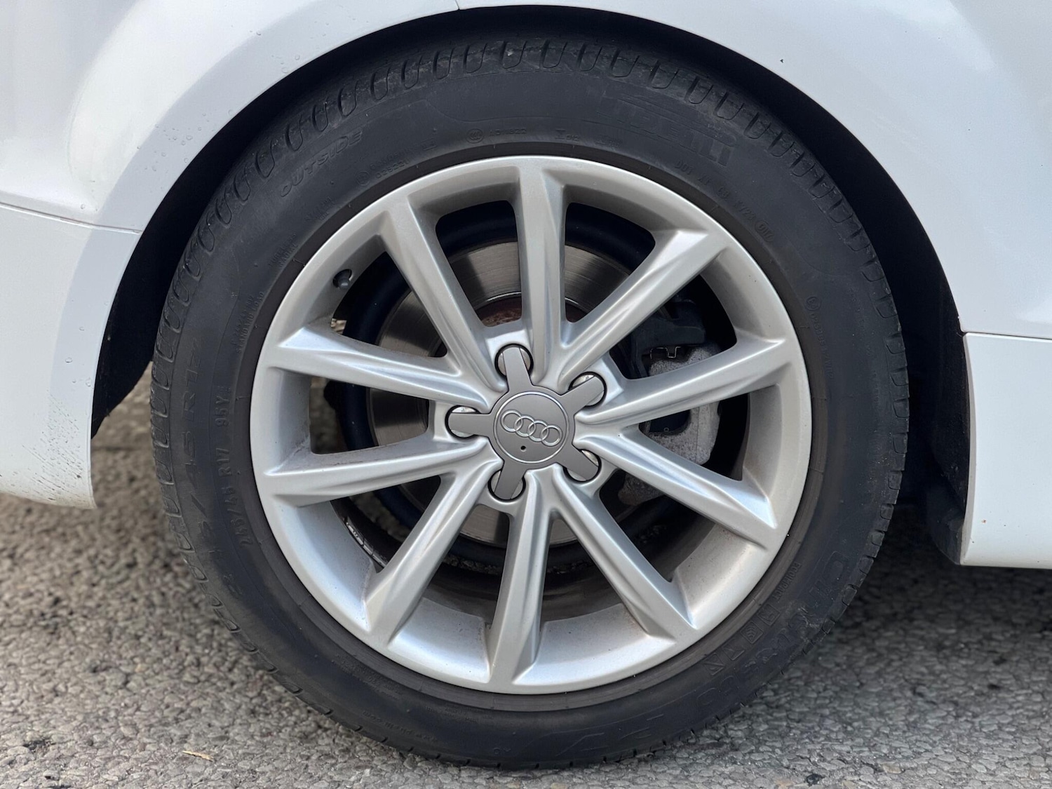 Used Audi TT 2011 for sale - 76898941: Photo 30