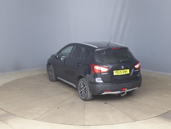 Used Suzuki SX4 S-Cross 2015 for sale - 79075778: Photo