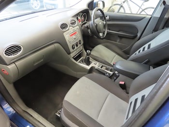 Used Ford Focus 2009 for sale - 77737184: Photo