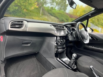 Used DS Automobiles DS 3 2017 for sale - 75809463: Photo