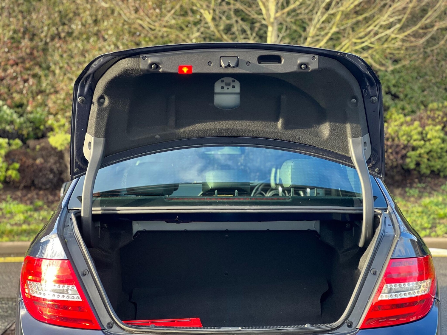 Used Mercedes-Benz C Class 2012 for sale - 77290902: Photo 16