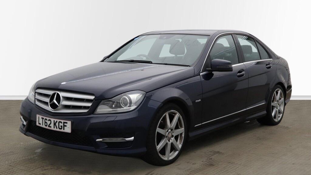 Used Mercedes-Benz C Class 2012 for sale - 77290902: Photo 2