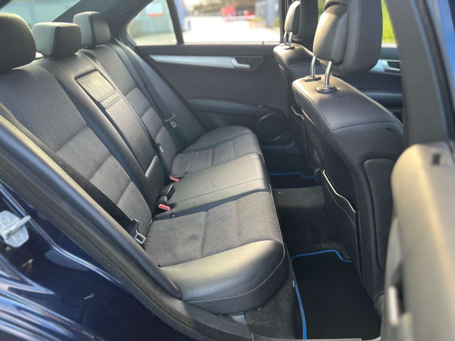 Used Mercedes-Benz C Class 2012 for sale - 77290902: Photo 25