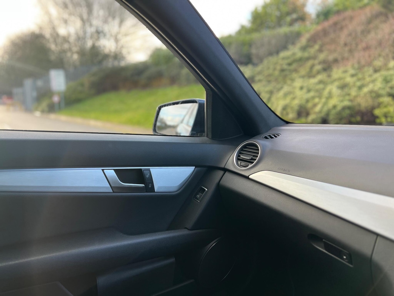 Used Mercedes-Benz C Class 2012 for sale - 77290902: Photo 42