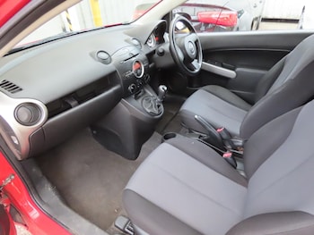 Used Mazda Mazda2 2010 for sale - 77784322: Photo