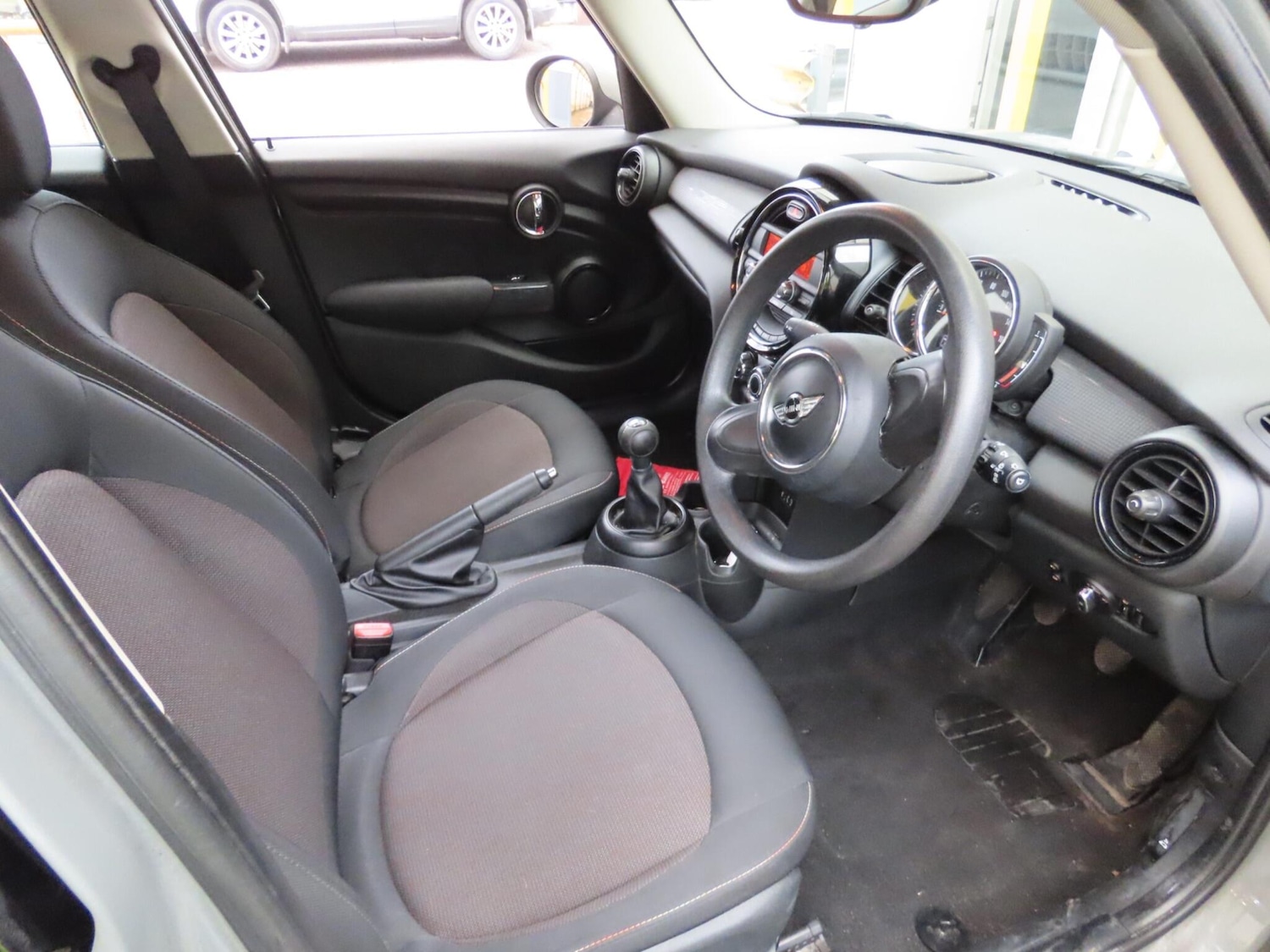 Used MINI Hatch 2017 for sale - 77479035: Photo 4