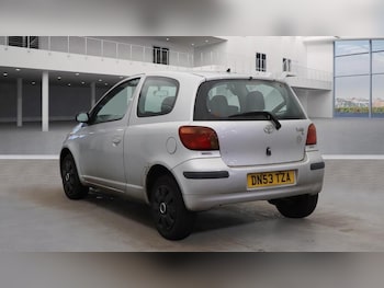 Used Toyota Yaris 2004 for sale - 76550451: Photo