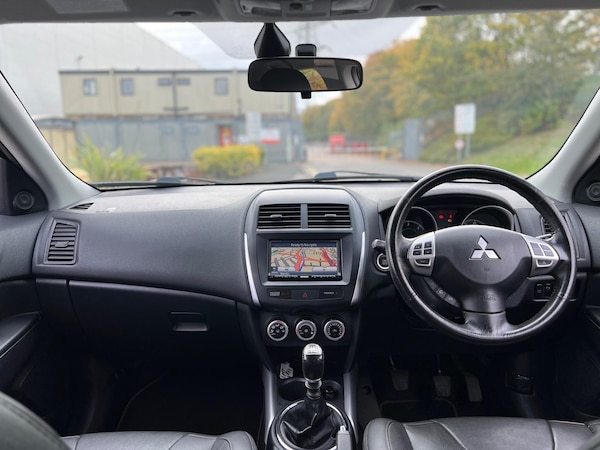 Used Mitsubishi ASX 2011 for sale - 76238879: Photo 4
