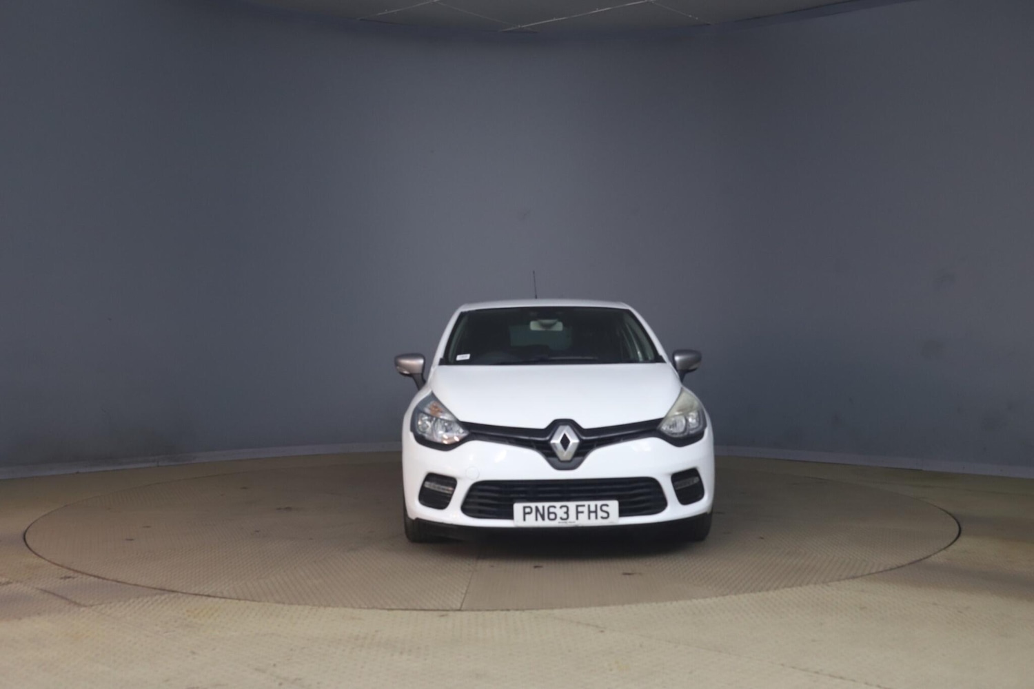 Used Renault Clio 2013 for sale - 77994146: Photo 2