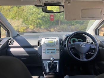 Used Toyota Corolla Verso 2006 for sale - 79337348: Photo
