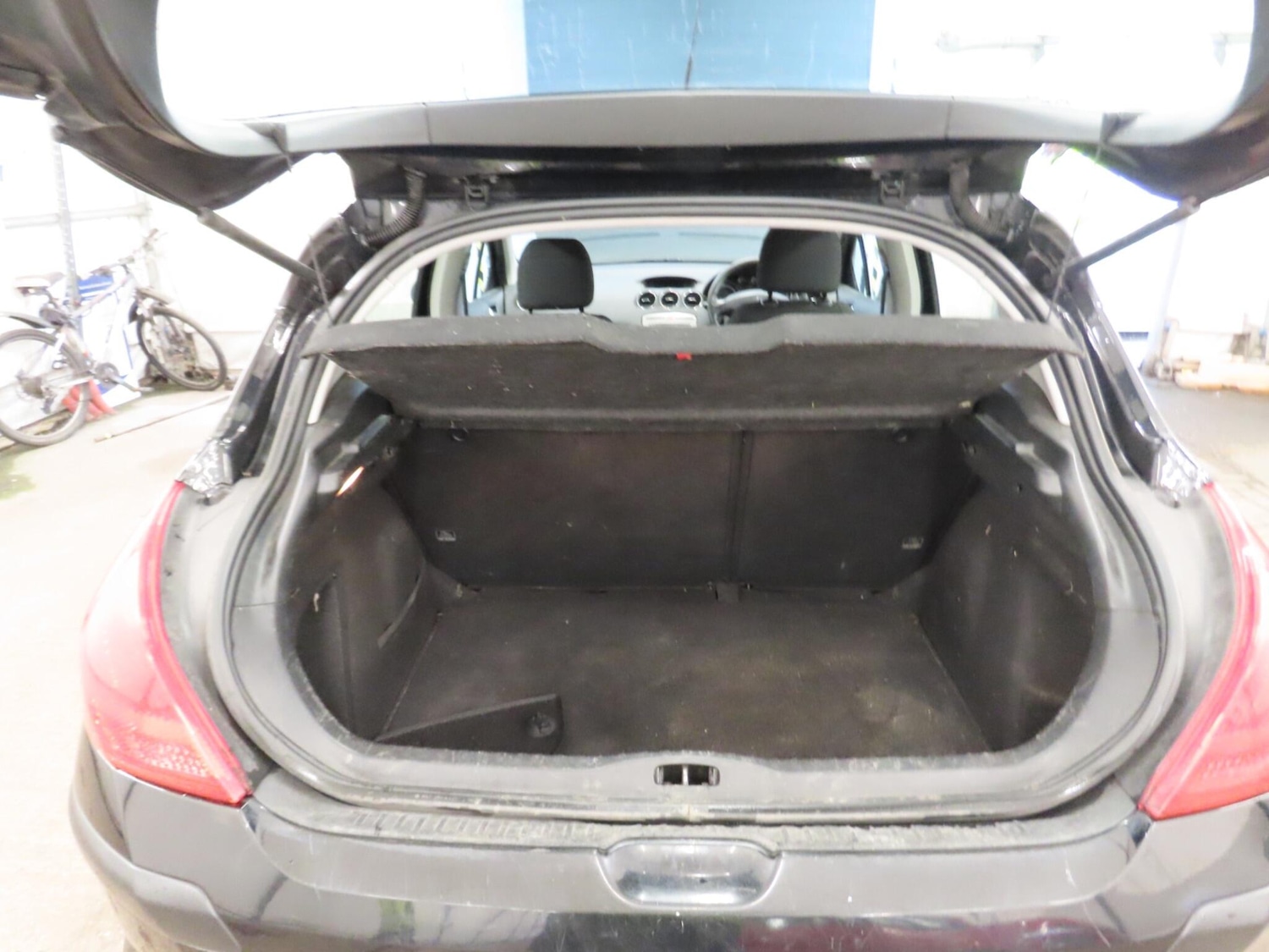 Used Vauxhall Corsa 2009 for sale - 77978097: Photo 9