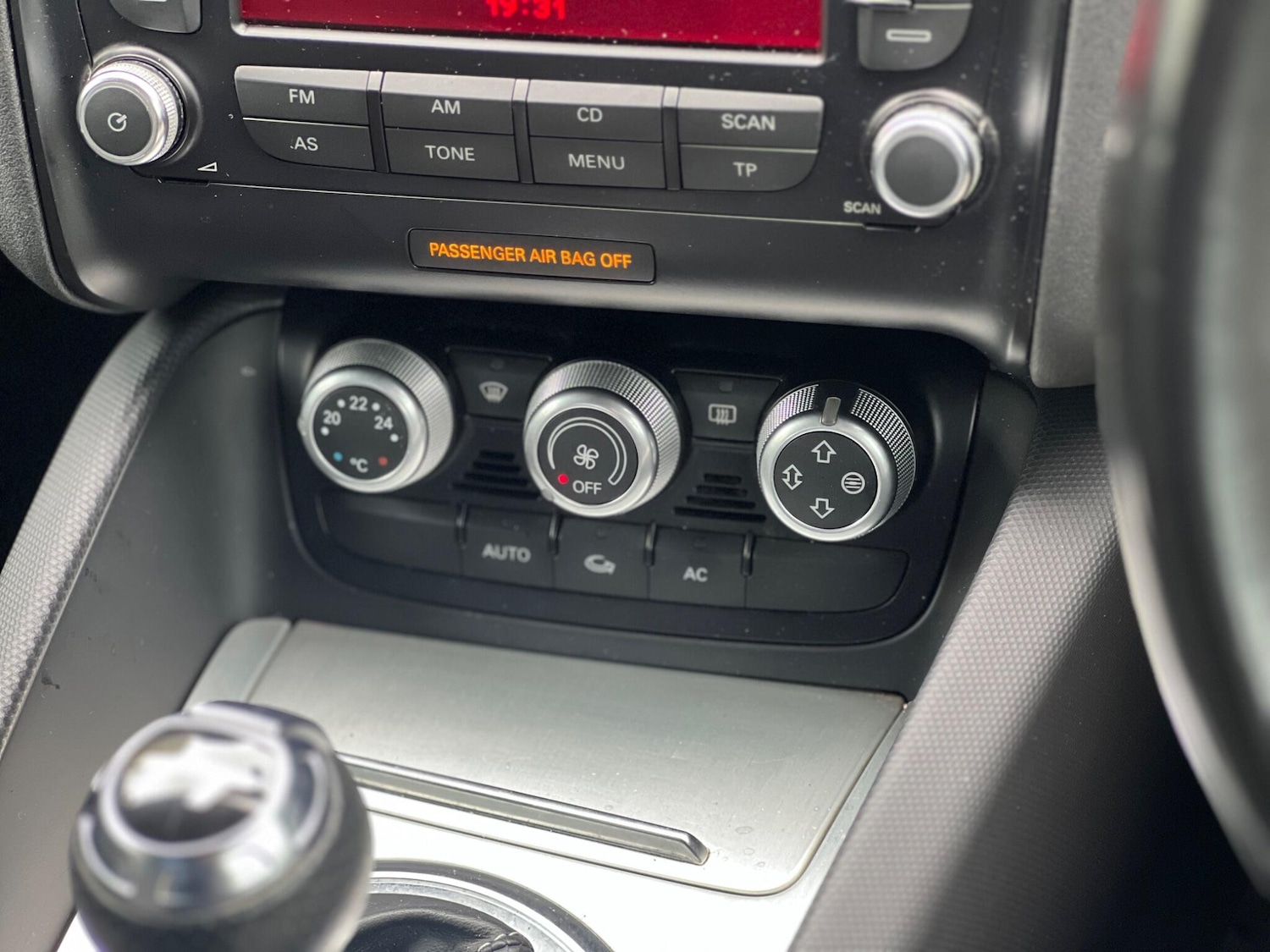 Used Audi TT 2010 for sale - 76251390: Photo 25