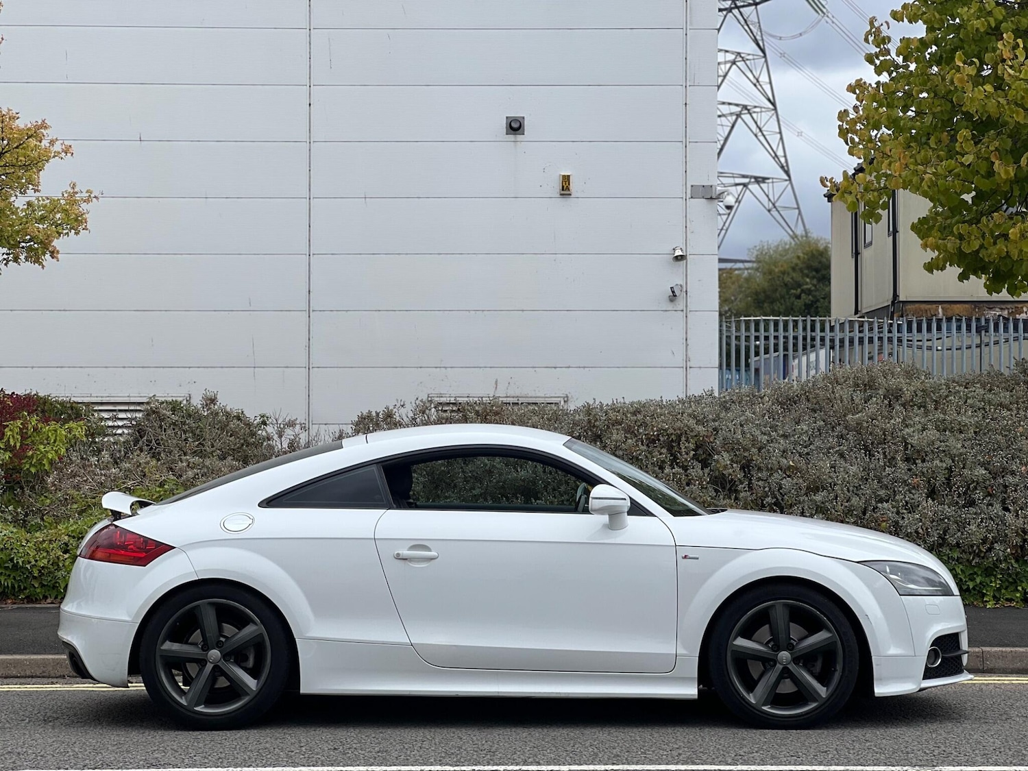 Used Audi TT 2010 for sale - 76251390: Photo 8