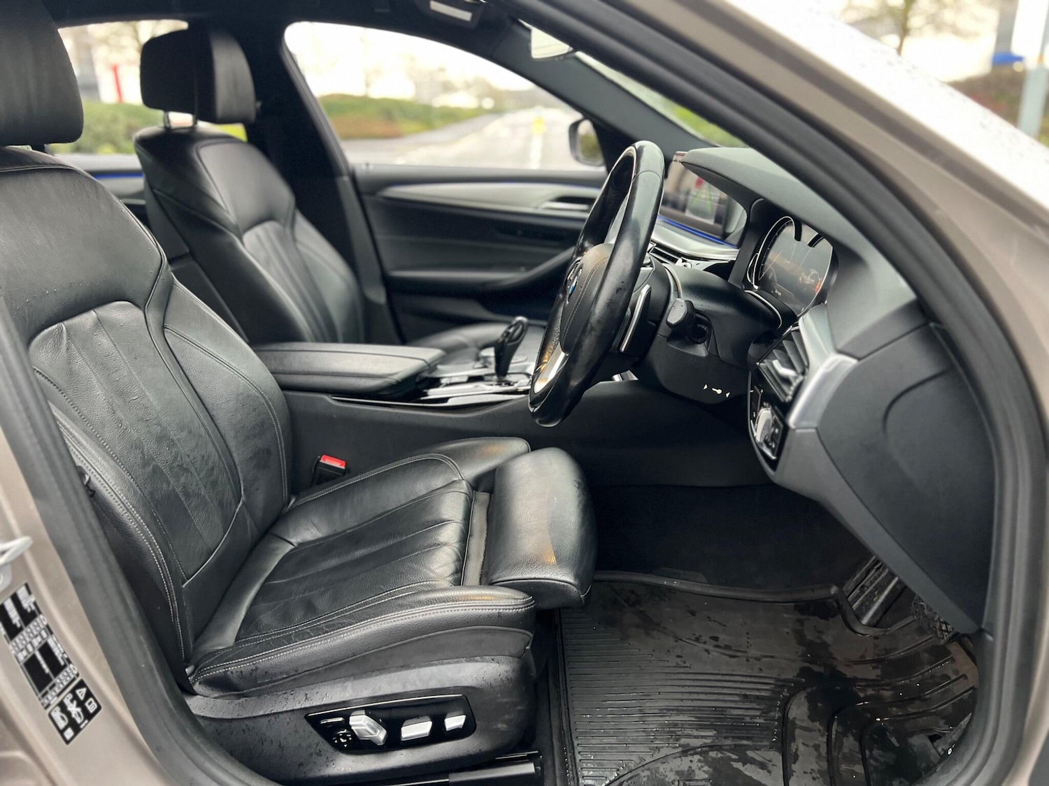 Used BMW 5 Series 2017 for sale - 77290775: Photo 17