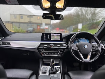 Used BMW 5 Series 2017 for sale - 77290775: Photo