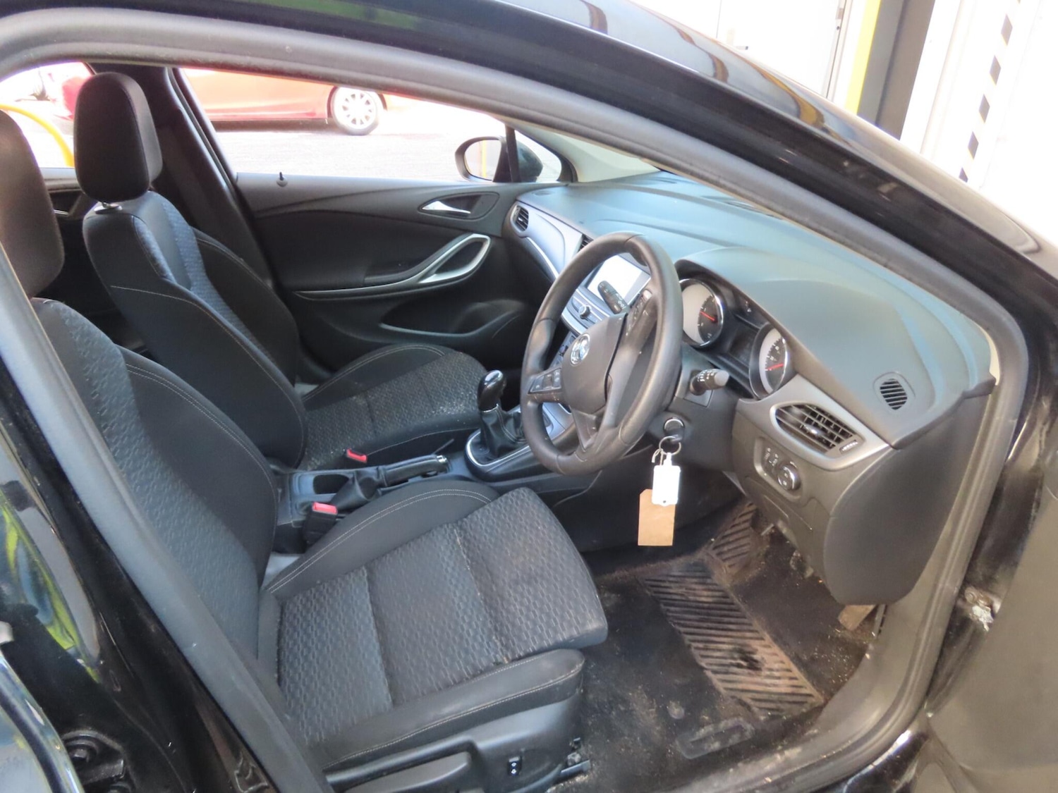 Used Vauxhall Astra for sale - 77993164: Photo 3