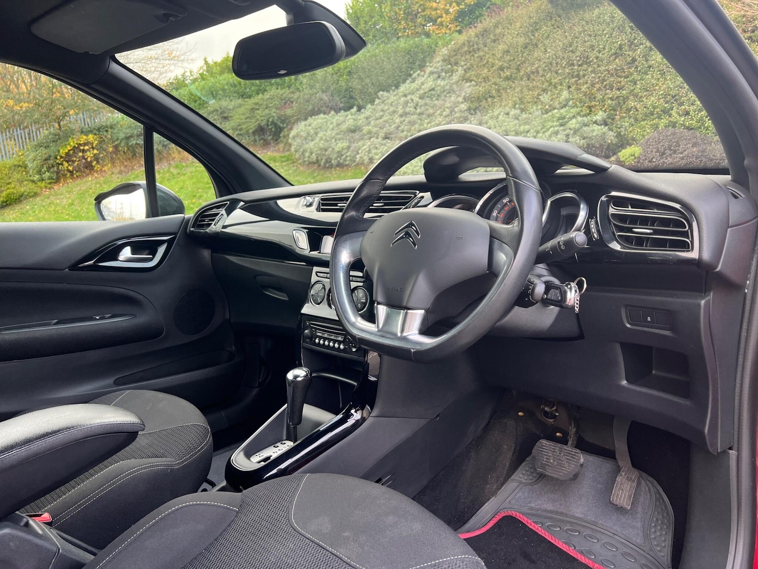 Used Citroen DS3 2013 for sale - 76472974: Photo 6