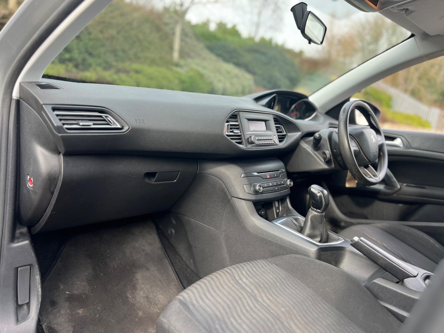 Used Peugeot 308 2015 for sale - 77784178: Photo 4