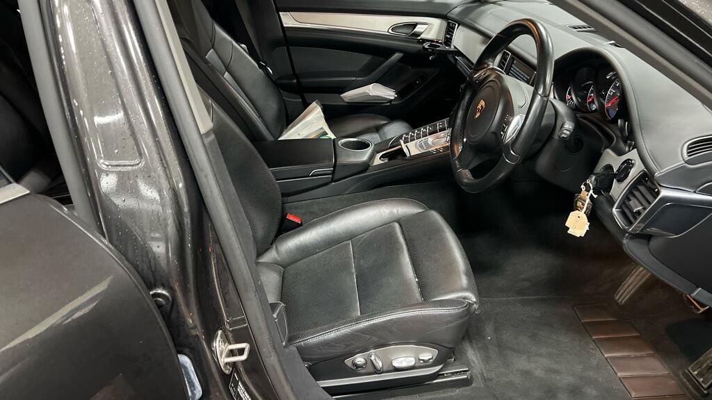 Used Porsche Panamera 2009 for sale - 77585685: Photo 4