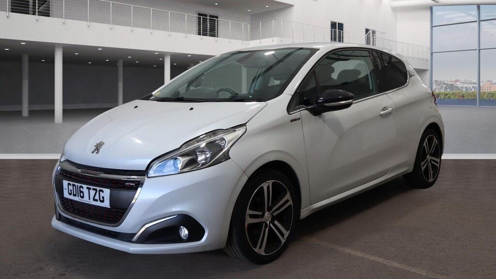 Used Peugeot 208 2016 for sale - 76597074: Photo 2