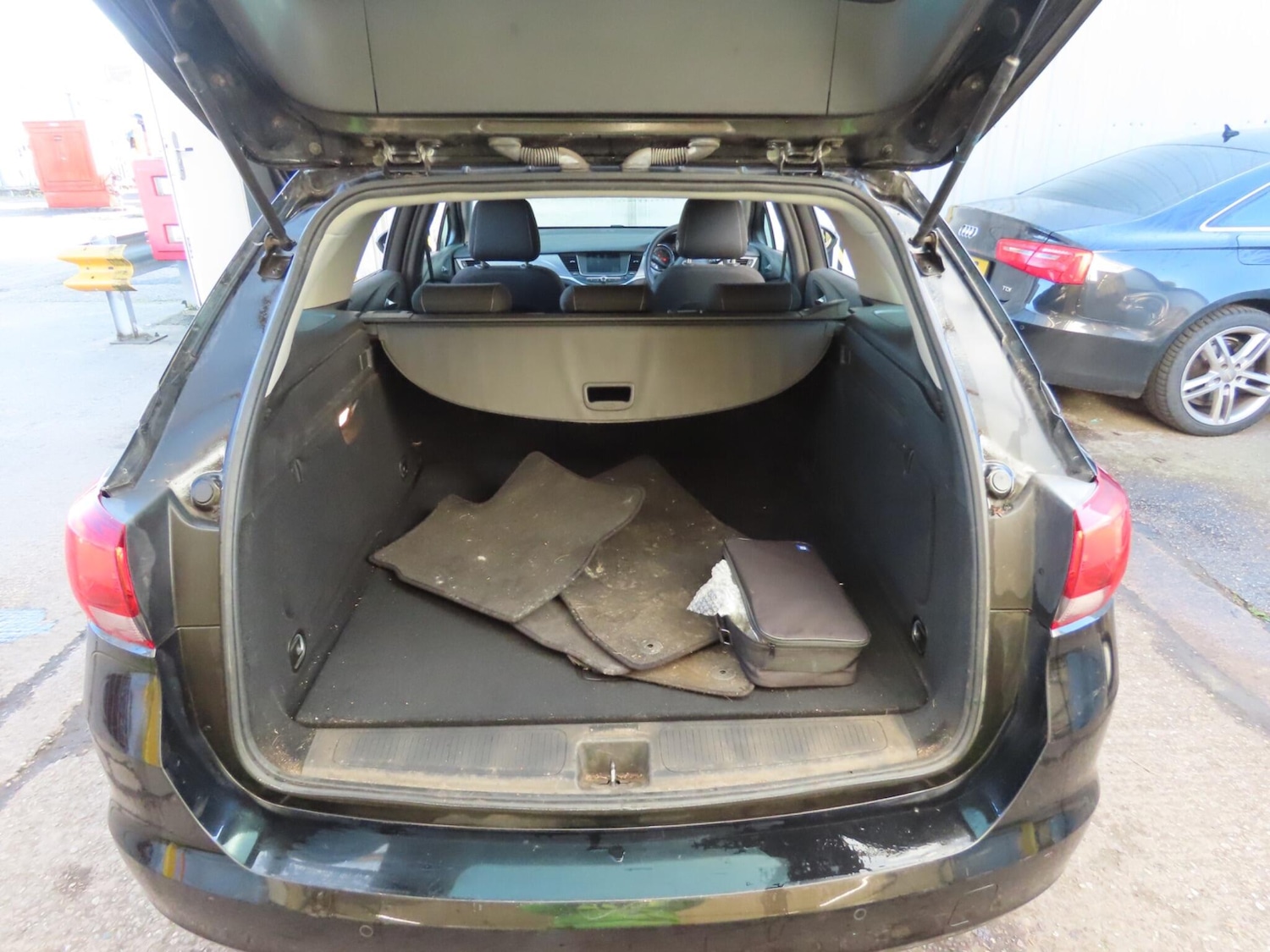 Used Vauxhall Astra for sale - 78115206: Photo 10