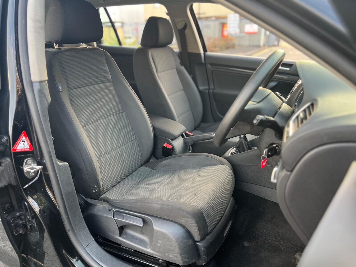 Used Volkswagen Golf 2012 for sale - 76620579: Photo 17