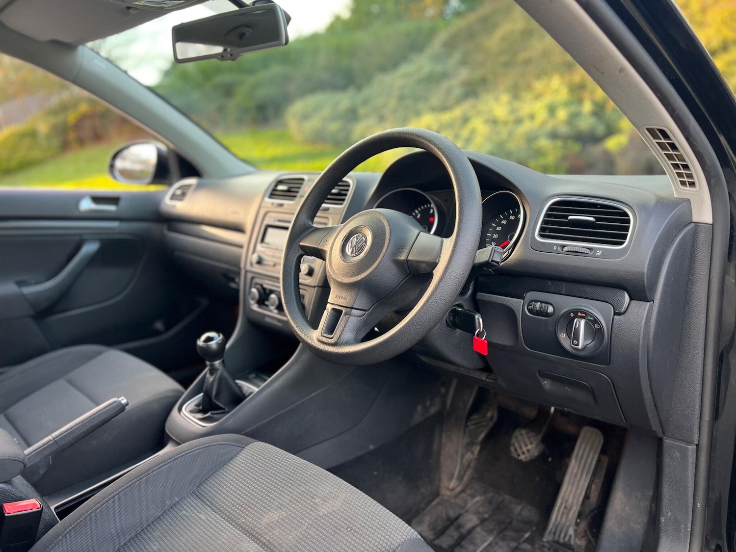 Used Volkswagen Golf 2012 for sale - 76620579: Photo 6