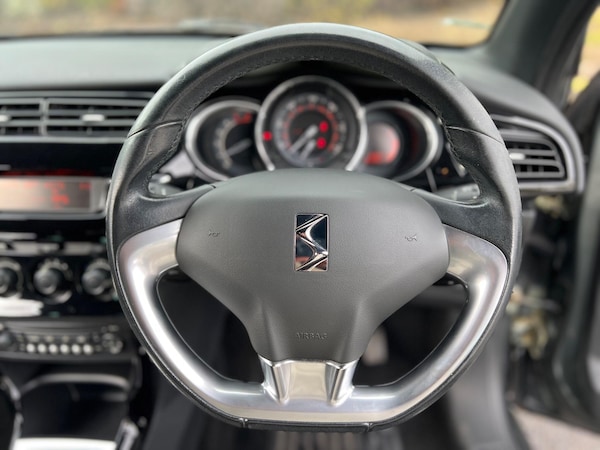 Used Citroen DS3 2011 for sale - 76122734: Photo 5
