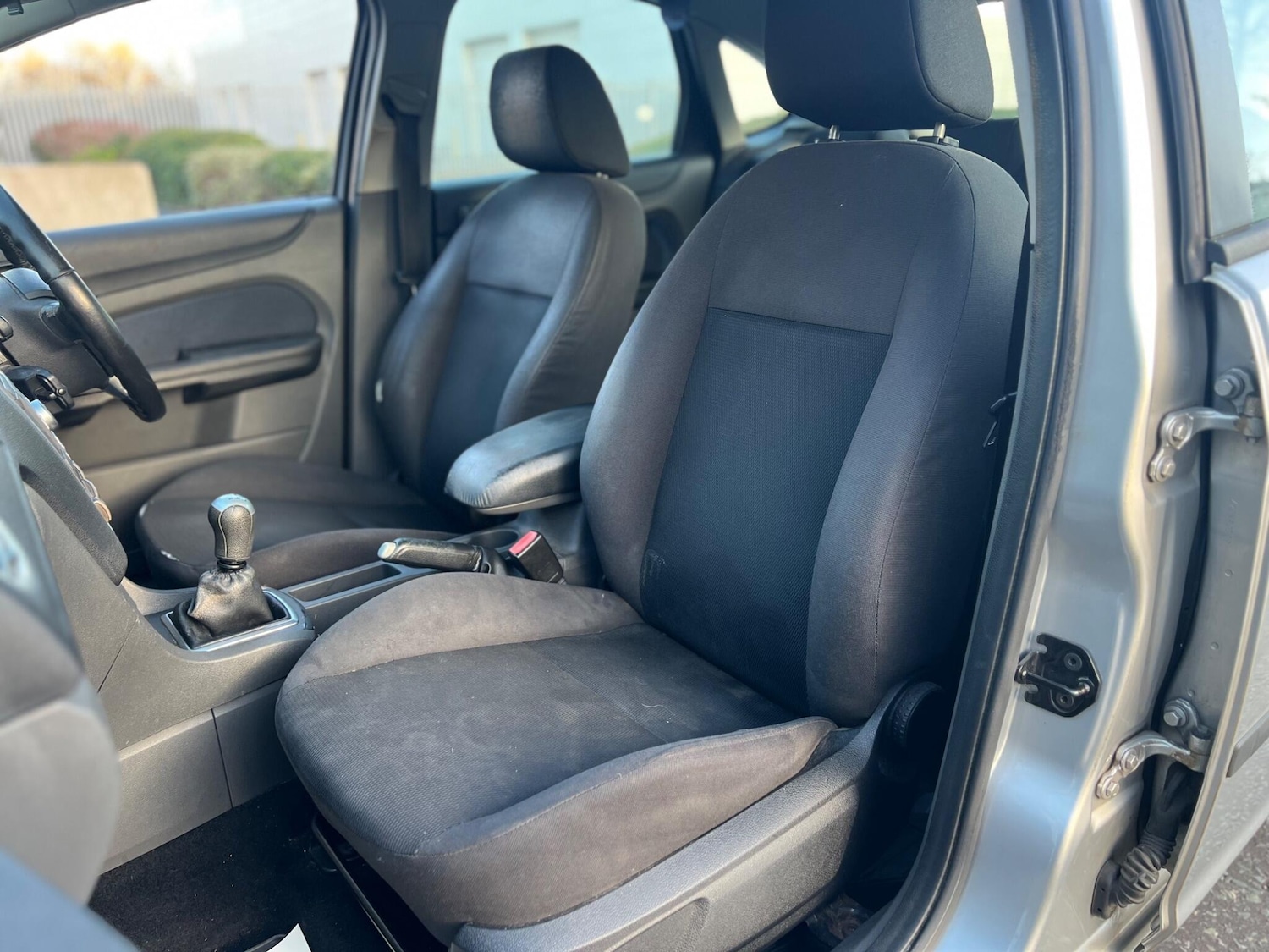 Used Ford Focus 2005 for sale - 76898956: Photo 19