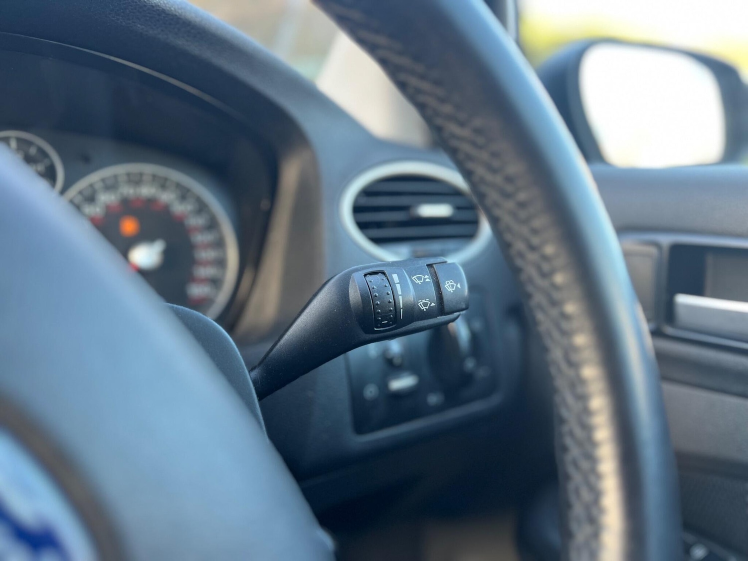 Used Ford Focus 2005 for sale - 76898956: Photo 26