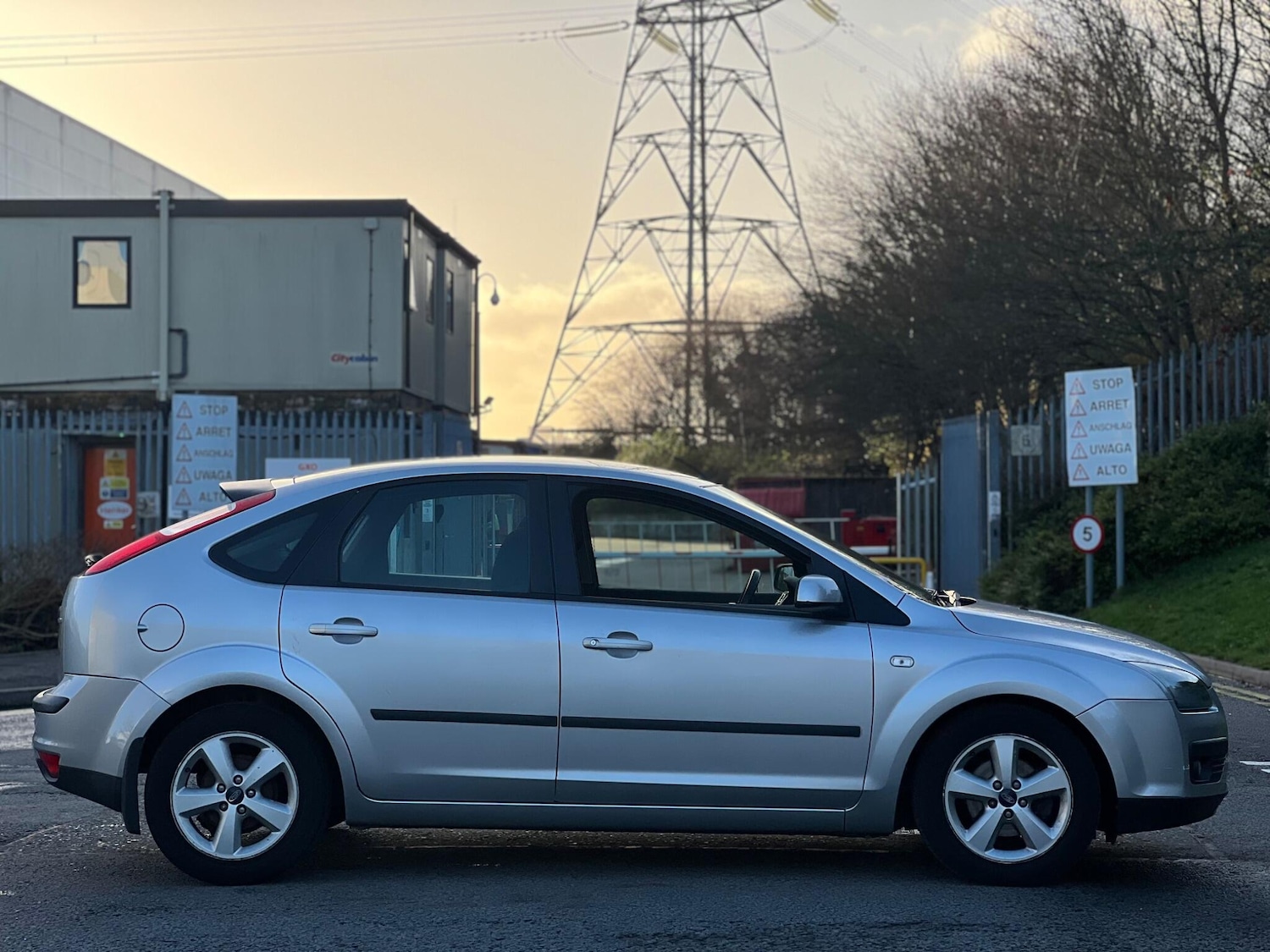 Used Ford Focus 2005 for sale - 76898956: Photo 8