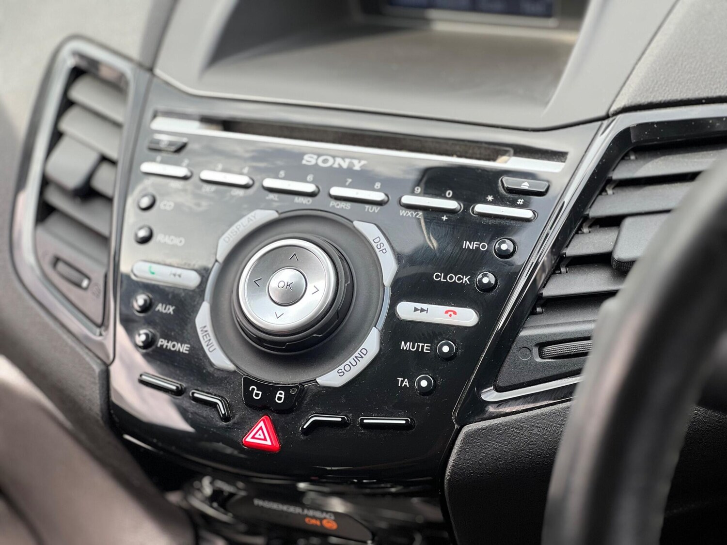 Used Ford Fiesta 2013 for sale - 75769926: Photo 25