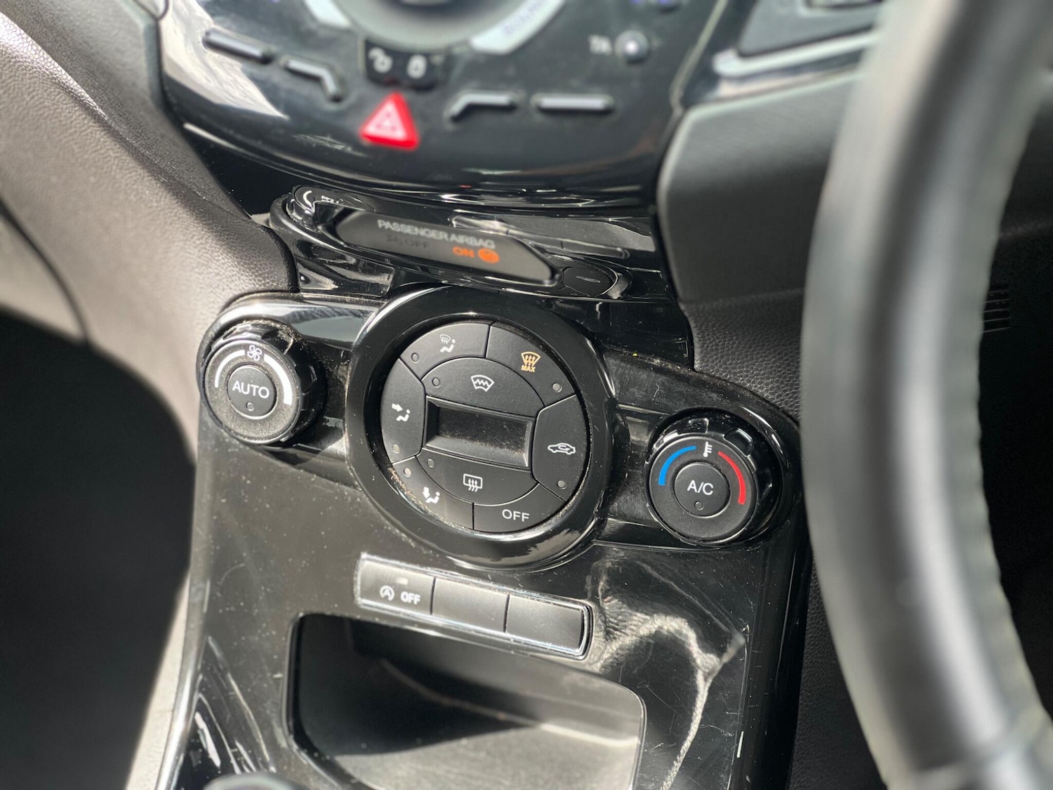 Used Ford Fiesta 2013 for sale - 75769926: Photo 26