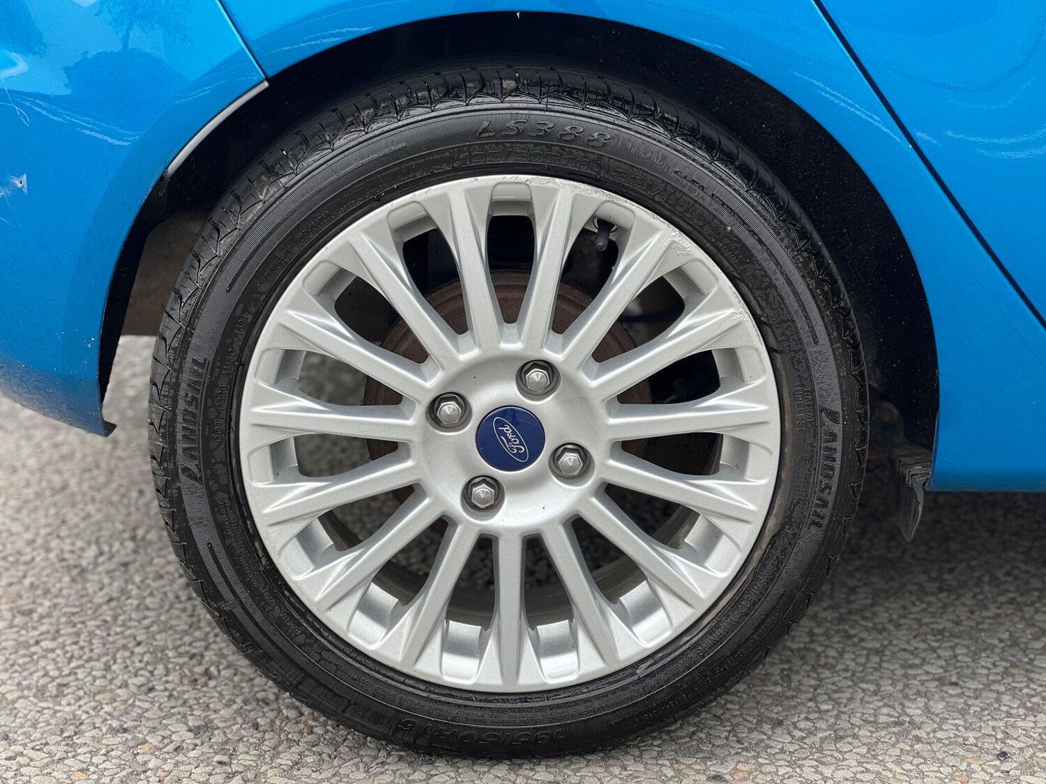 Used Ford Fiesta 2013 for sale - 75769926: Photo 32