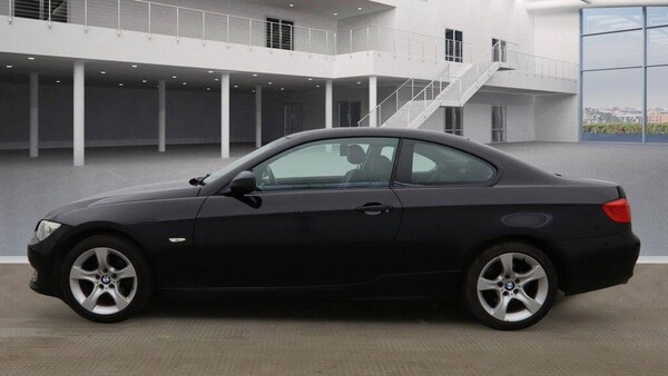 Used BMW 3 Series 2011 for sale - 76138268: Photo 7