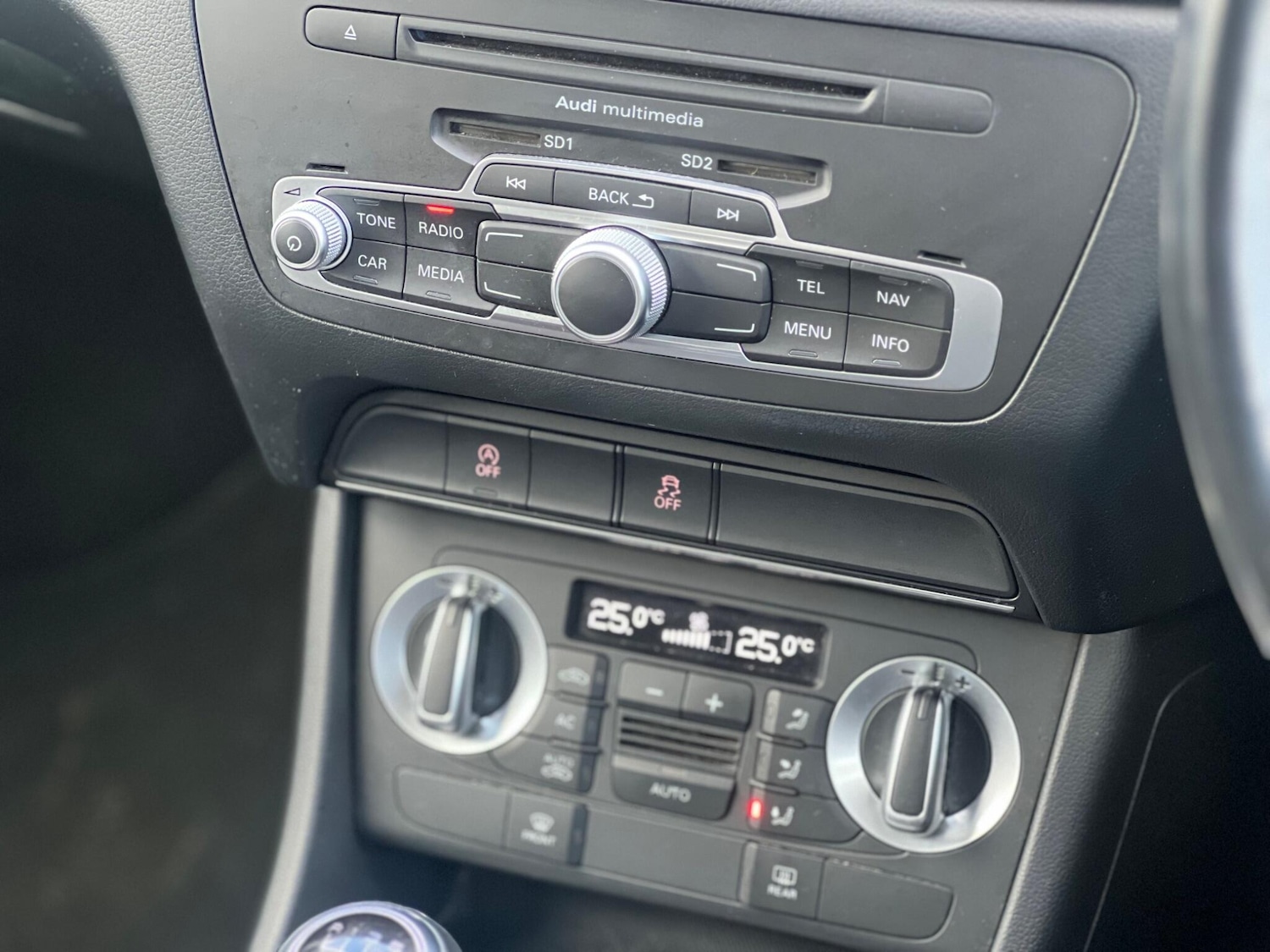 Used Audi Q3 2013 for sale - 77143280: Photo 31